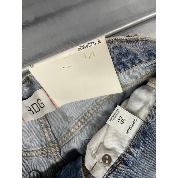 Urban Outfitters BDG Skater Baggy Jeans Womens 26 Hibiscus Print Light Wash - Picture 6 of 14